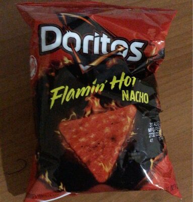 [028400284769] DORITOS-FLAMING HOT 3.25OZ